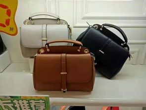 瑞丽女包闪耀利群，皮具部一楼诚候您光临选购